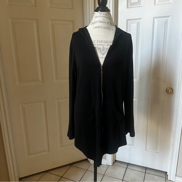 Asymmetrical Black Hoodie - Picture 3 of 11